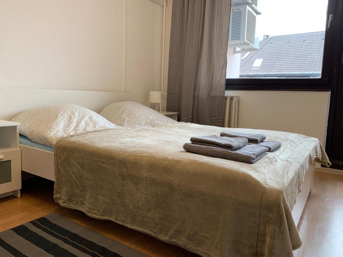 Charming Private In A Great Location Apartment *